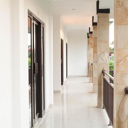 Yankee Fara 14 Hotel Seminyak  Exterior photo