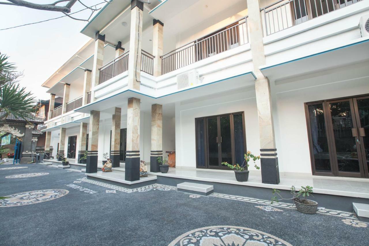 Yankee Fara 14 Hotel Seminyak  Exterior photo