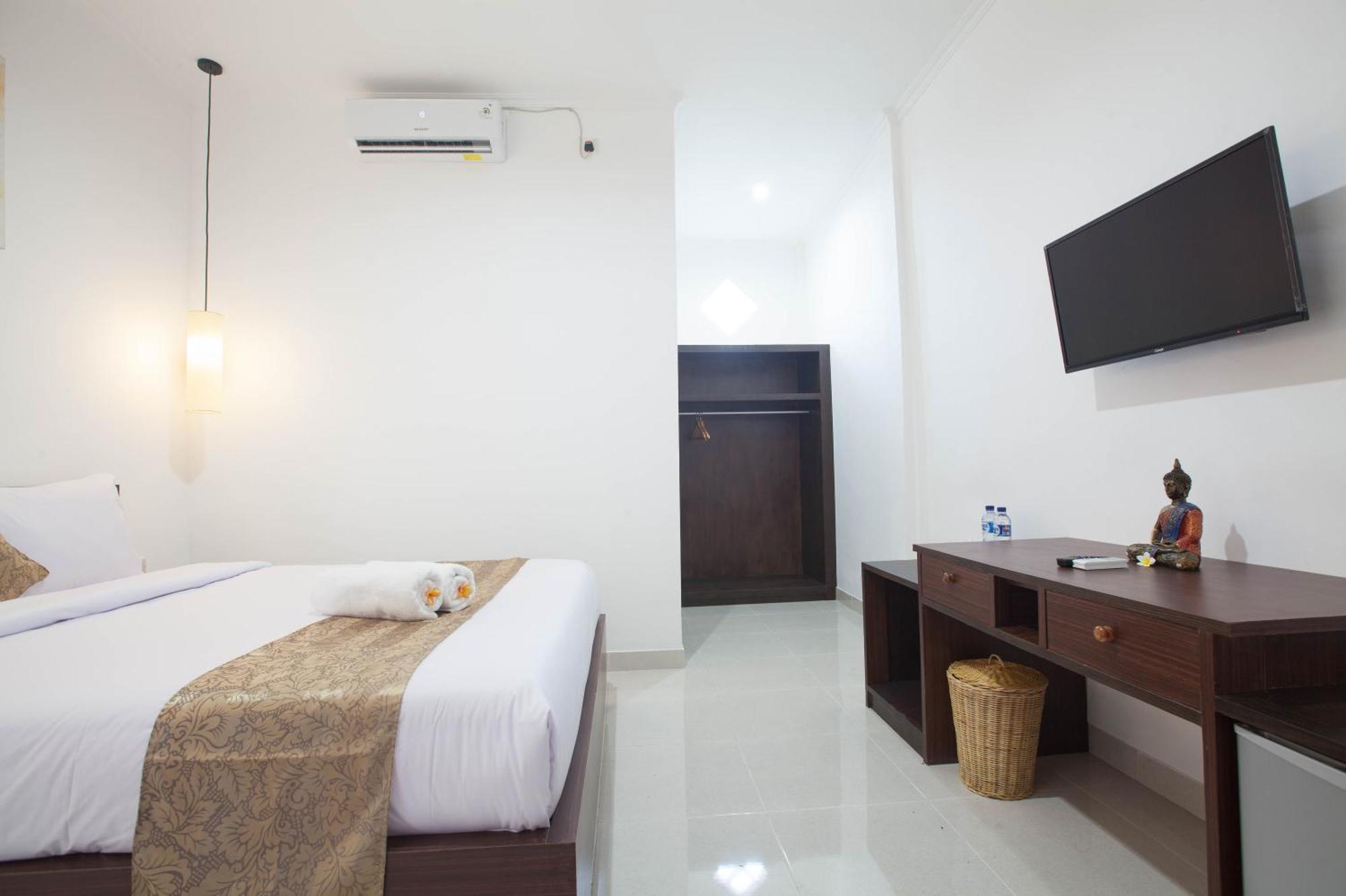 Yankee Fara 14 Hotel Seminyak  Exterior photo