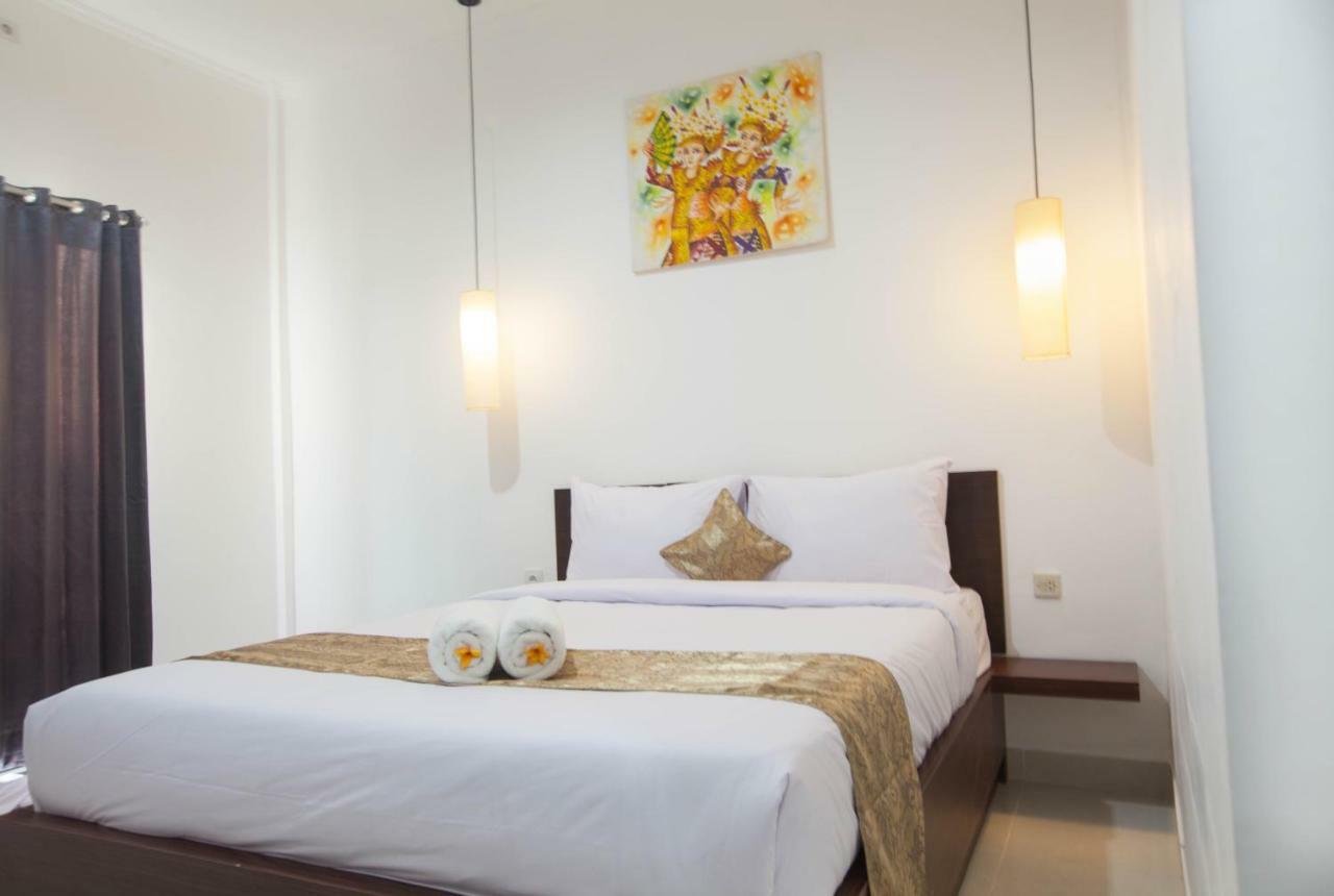 Yankee Fara 14 Hotel Seminyak  Exterior photo