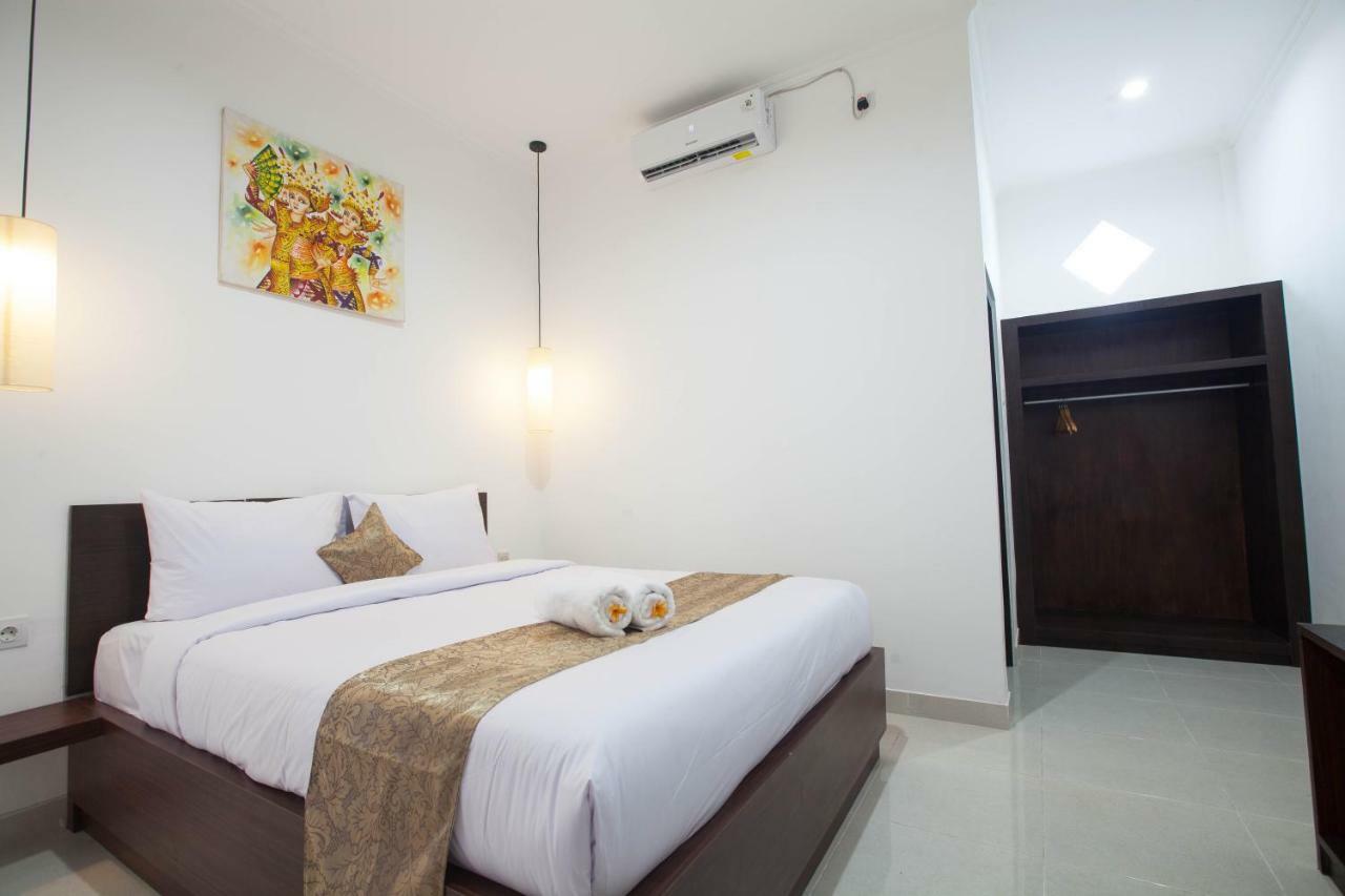 Yankee Fara 14 Hotel Seminyak  Exterior photo