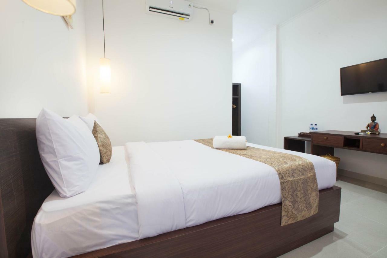 Yankee Fara 14 Hotel Seminyak  Exterior photo